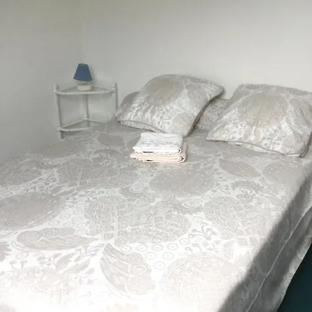 Appartement Lumineux A Saint-Planchers, 60 M², 6 Personnes *